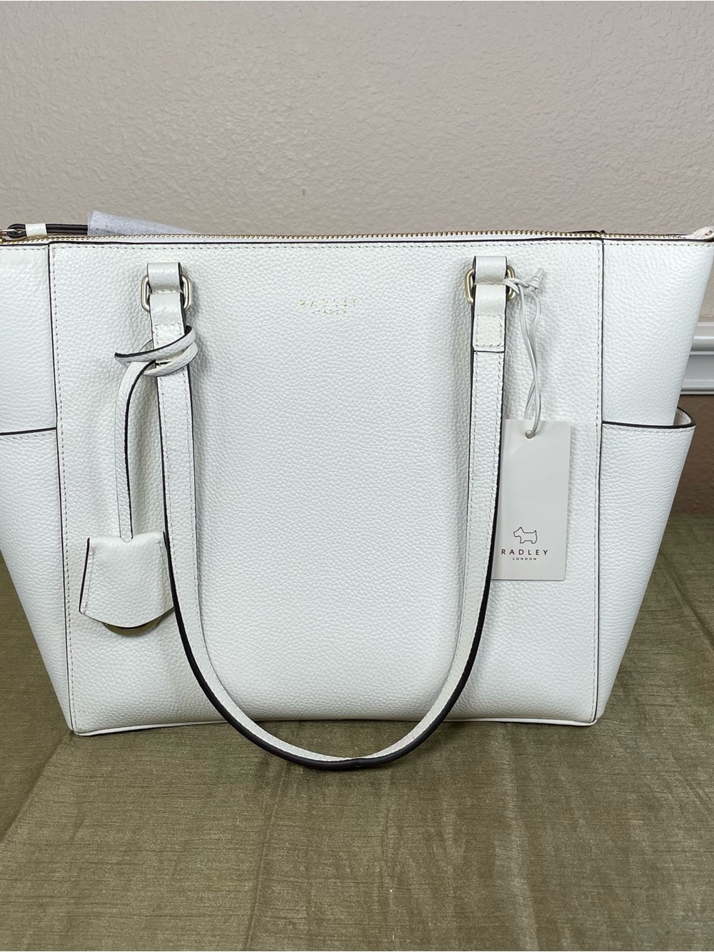 RADLEY London Silk Street Ziptop Shoulder White Handbag New with Tags